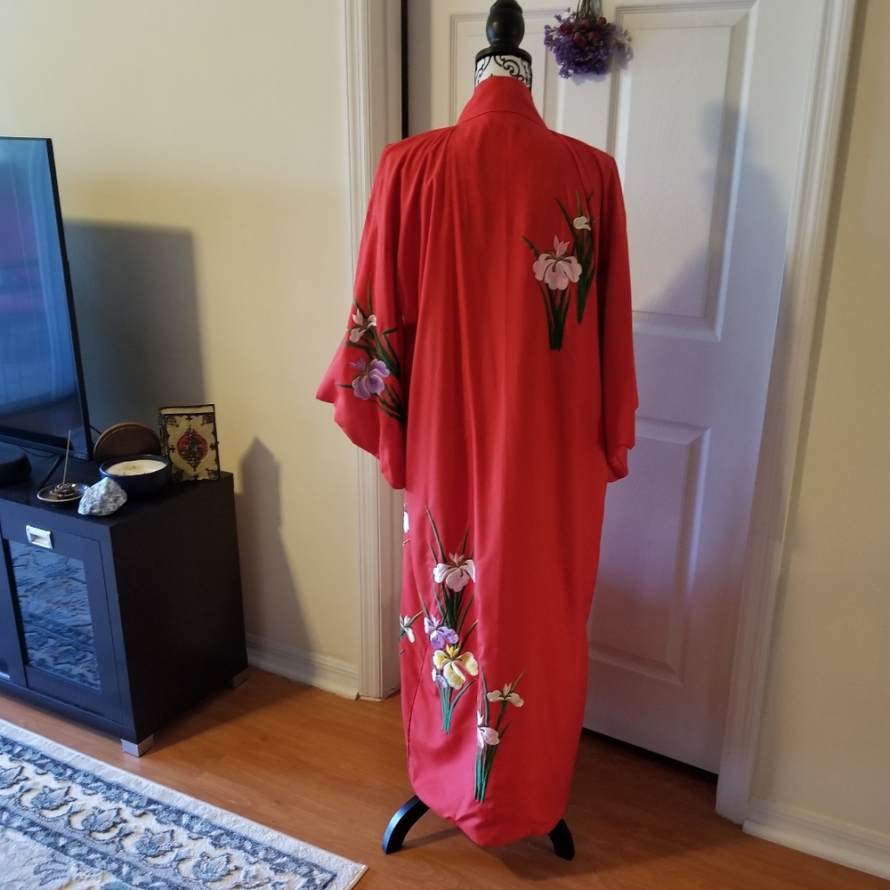 100% Silk Japanese Kimono Robe